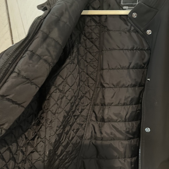 North Face Winter Jacket - Picture 5 of 9